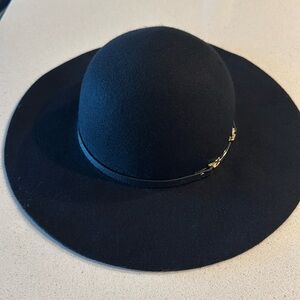 House Of Harlow Hat
